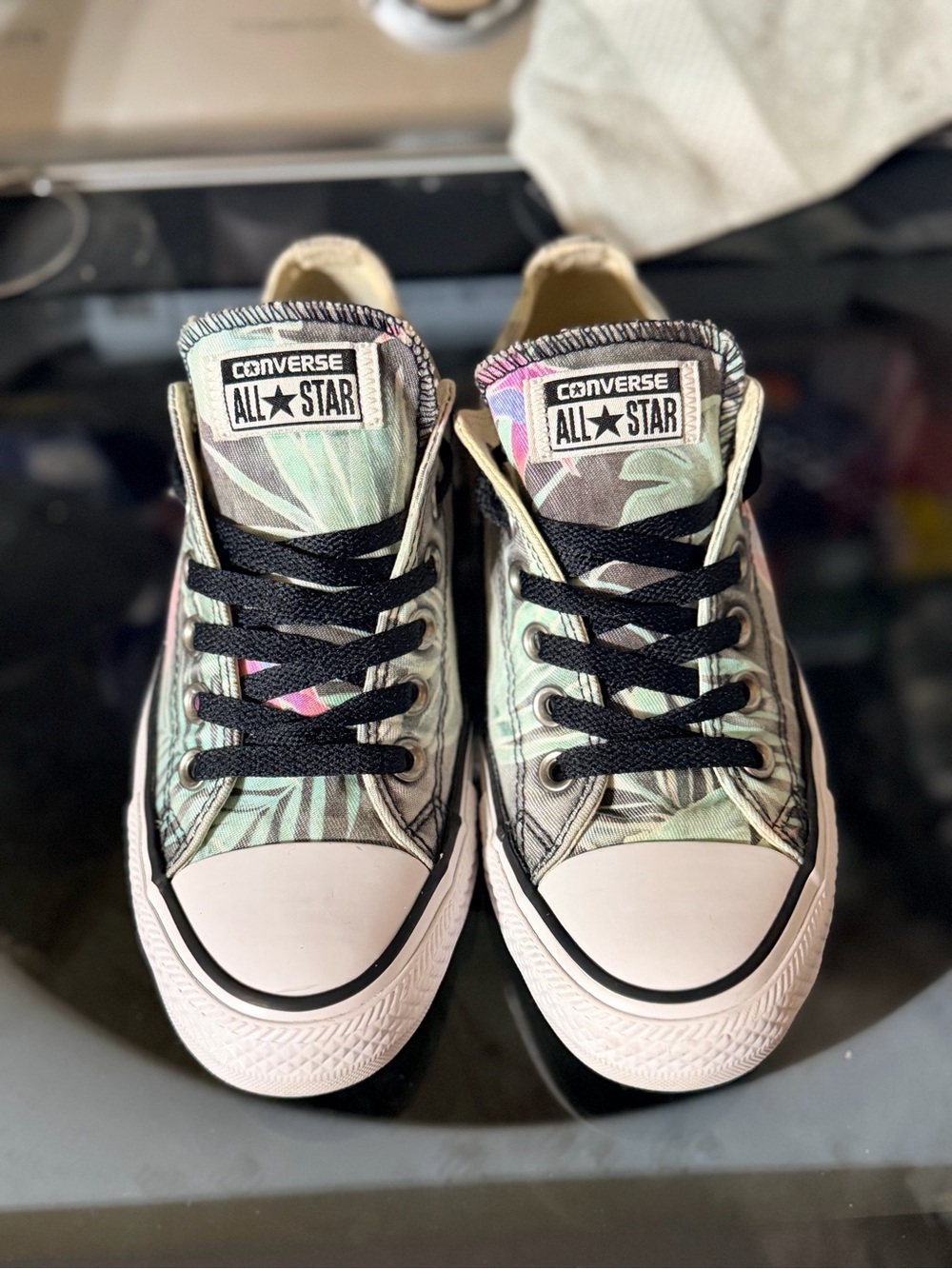 Converse Chuck Taylor All Star Menta Tropical Floral Low Top Women’s 7